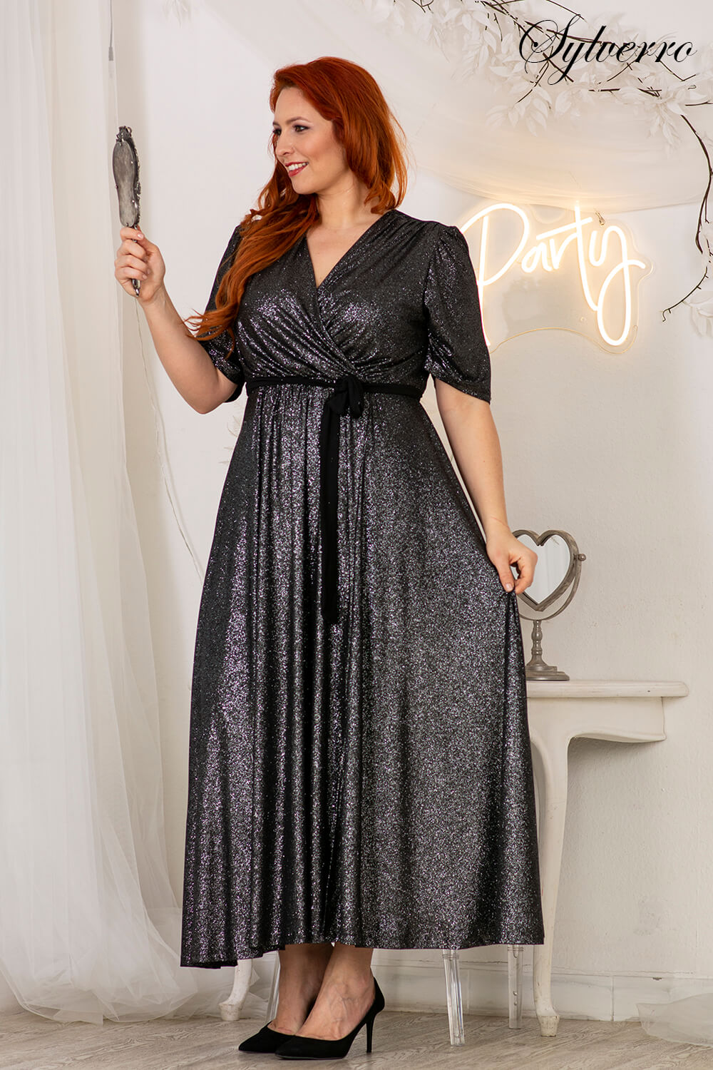 Szűbál rochie lunga eleganta